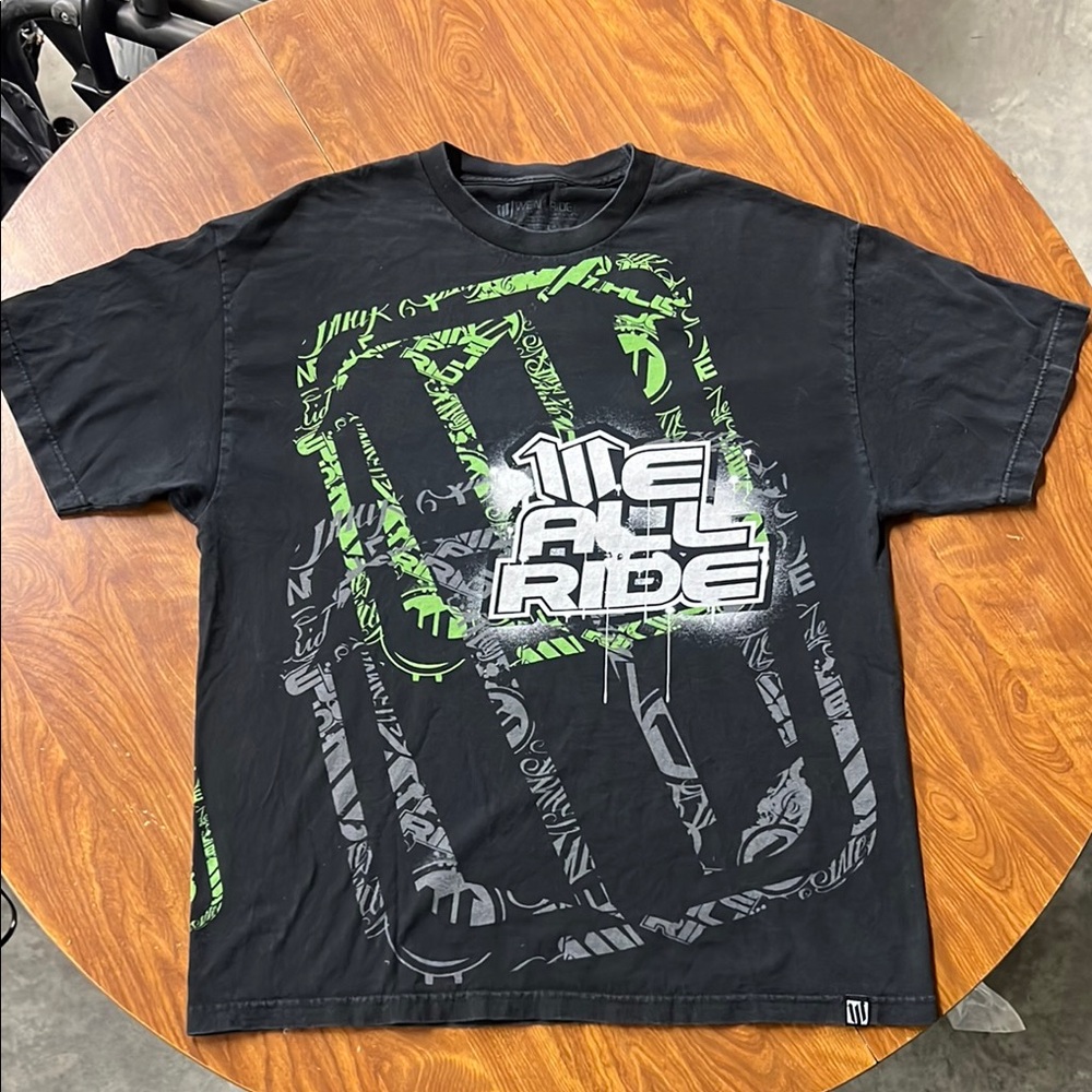 Black and Green Short Sleeve Tee with Graphic Design